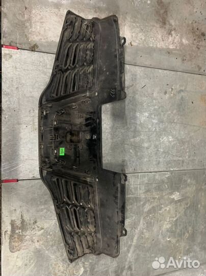 Решетка радиатора Nissan Qashqai 1 J10 2010-2012