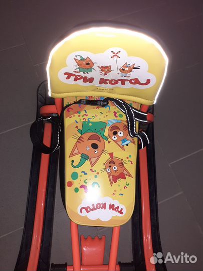 Детский снегокат со спинкой