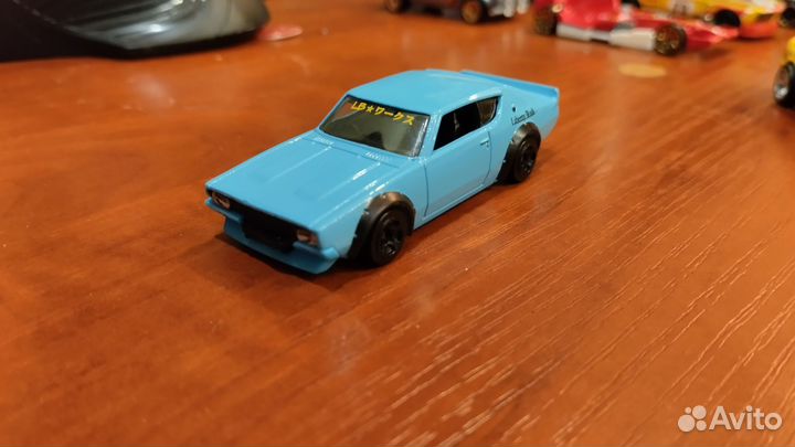 Hot wheels машинки