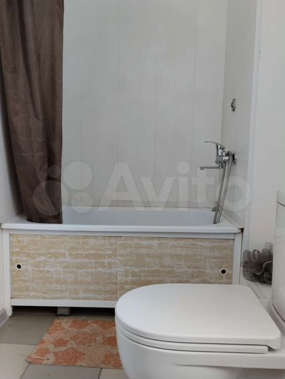 Комната 15 м² в 6-к., 2/2 эт.