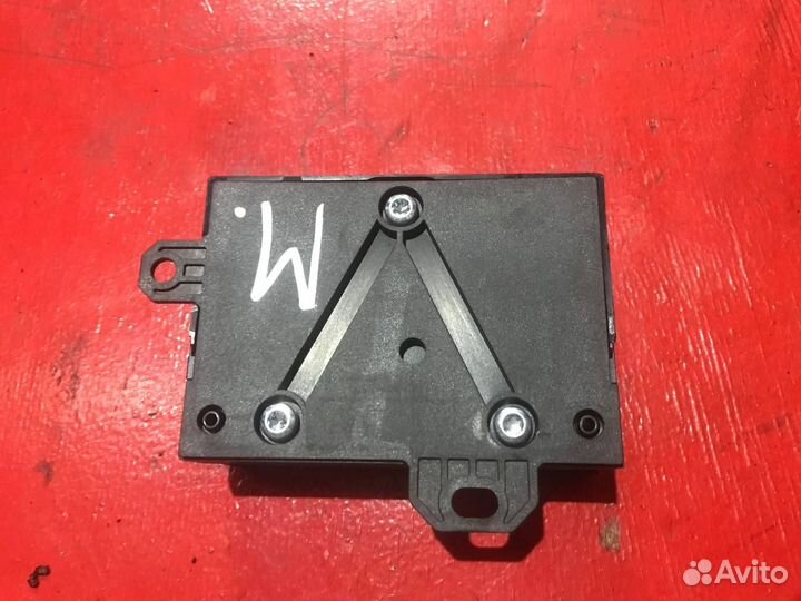 Блок управления топливным насосом Mercedes W212