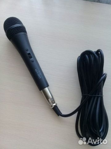 Студийный микрофон