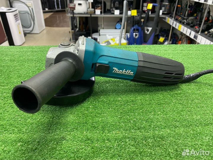 Болгарка Makita GA5030, 720 Вт, 125 мм