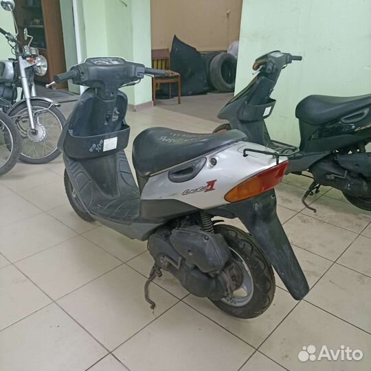 Скутер Honda Suzuki Yamaha