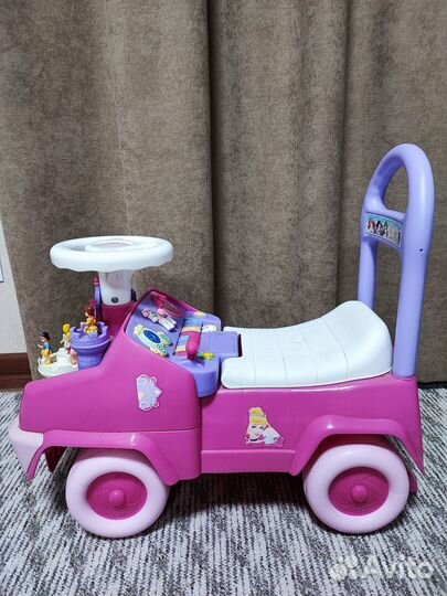 Машинка каталка толокар