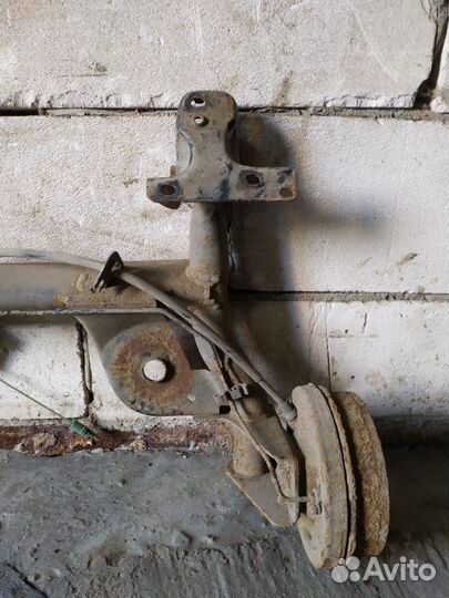 Балка задняя задняя Renault Symbol 1 2002