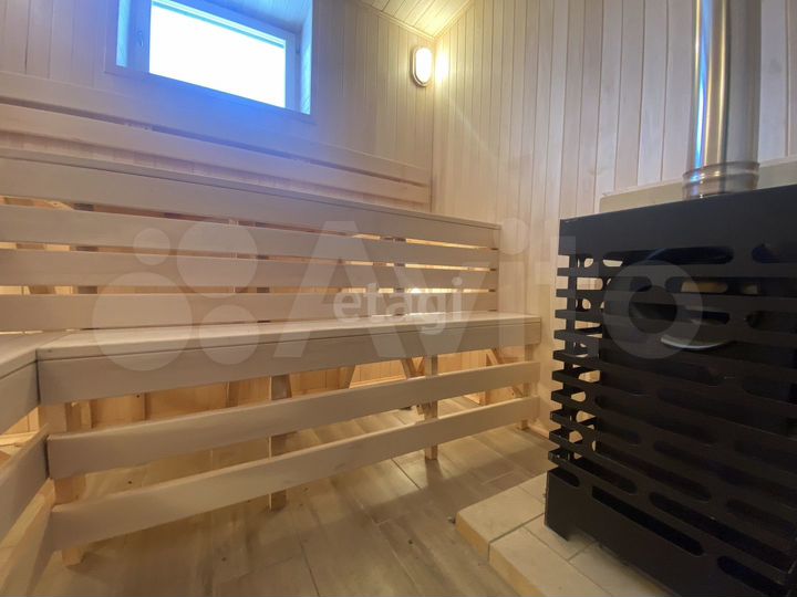 Дом 95 м² на участке 7,5 сот.