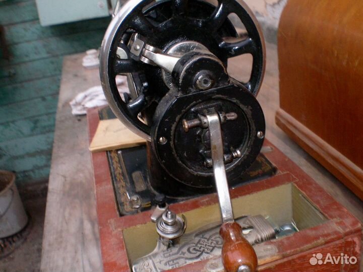 Швейная машинка