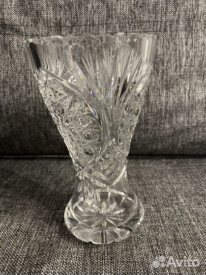Хрустальная ваза