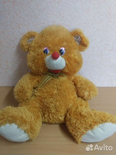 Плюшевый медведь