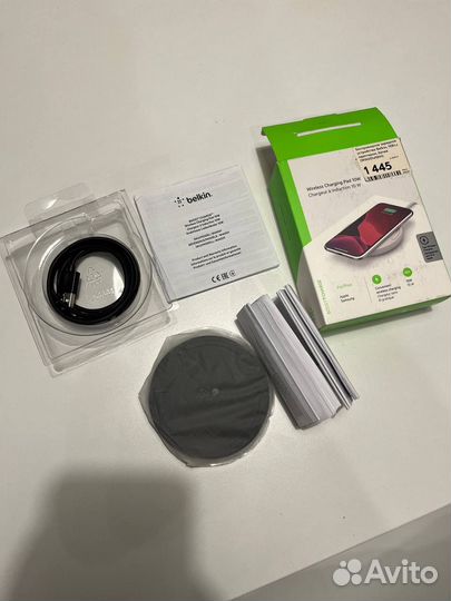 Беспроводное зарядное устройство Belkin новое