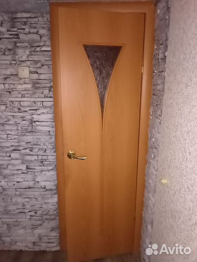 Дверь межкомнатная 600 с коробкой бу