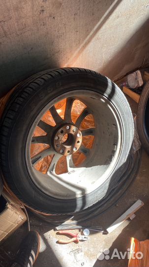 Kinforest KF-550 235/45 R17