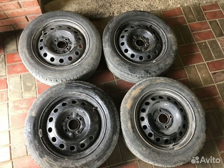 Диски R 15 штампы на Nissan Almera