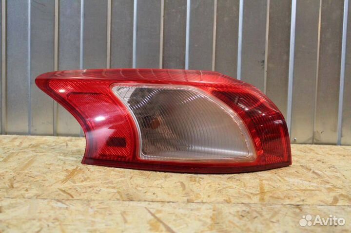 Фонарь левый mitsubishi lancer 10 хэтчбэк