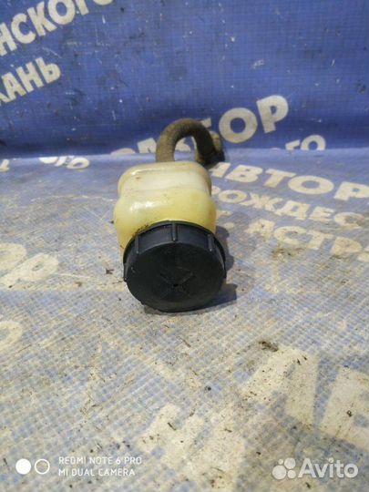 Бачок сцепления Ваз Жигули 2106 седан 2106 1993