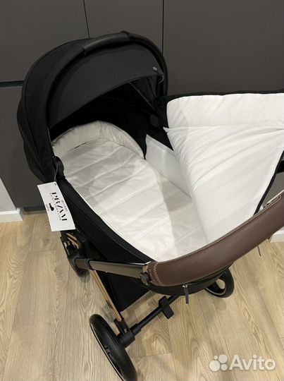 Коляска 3 в 1 Cybex Priam 4 2022 Deep Black