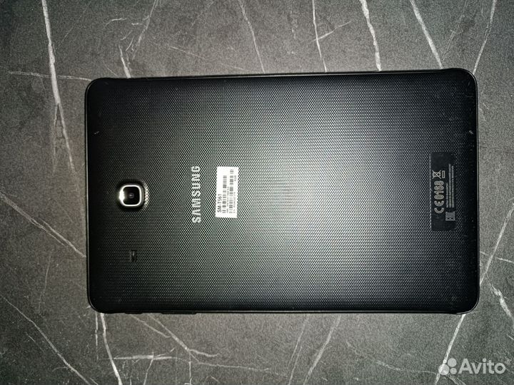 Планшет samsung SM T561