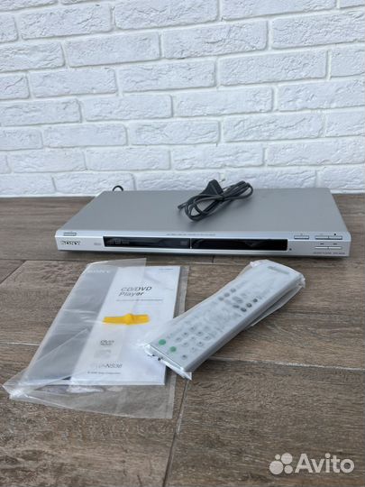 CD/DVD player Sony новый