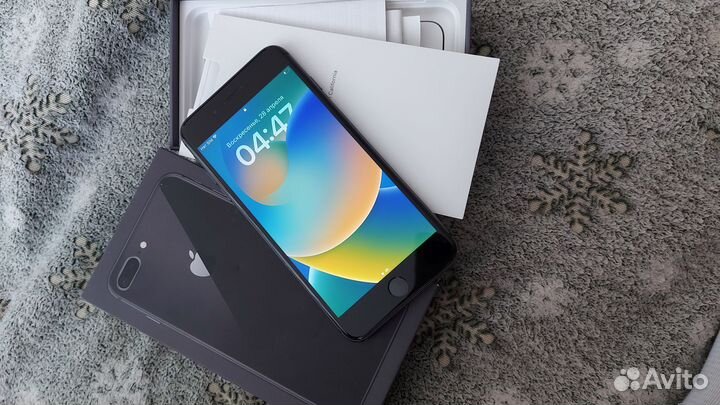 iPhone 8 Plus, 64 ГБ