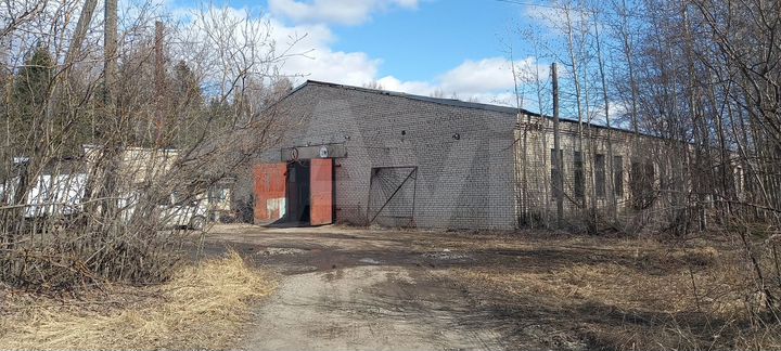 Гараж, > 30 м²