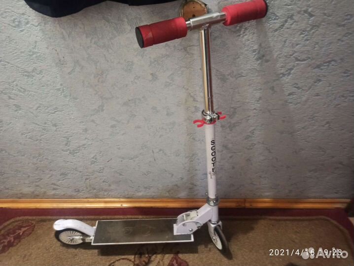 Самокат детский, первый самокат
