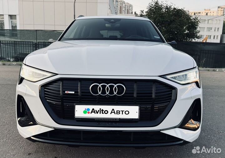 Audi e-tron AT, 2020, 44 500 км