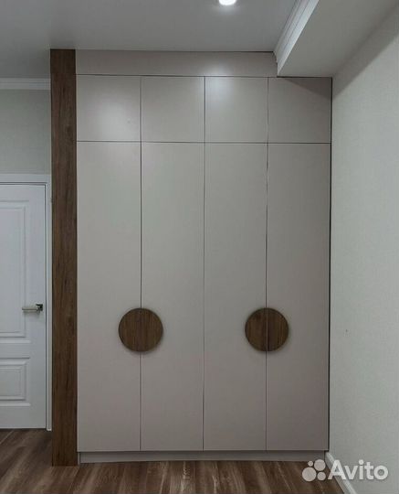Распашной шкаф от производителя