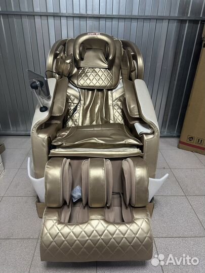 Массажное кресло золотое