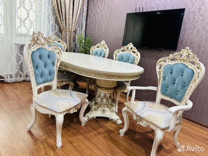 Компьютерный стол и стул