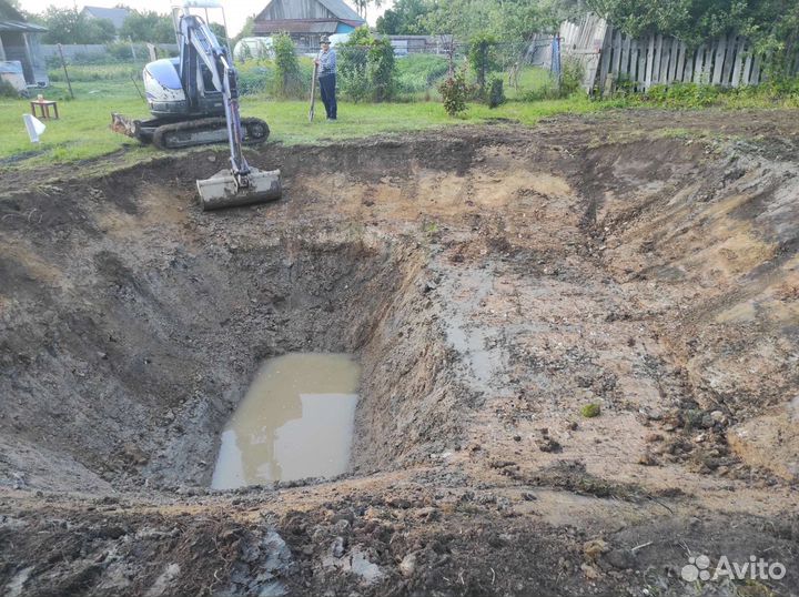 Услуги мини-экскаватора на резиновых гусеницах