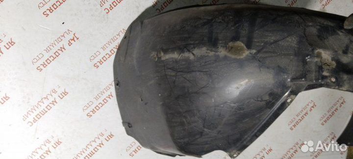 Подкрылок передний правый Audi A4 B6 универсал AMB