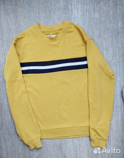 Свитера и кофты женские