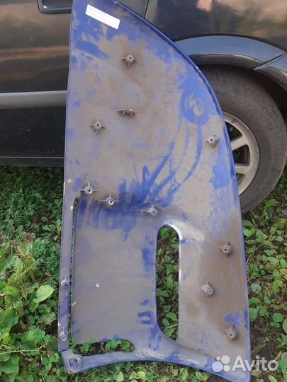 Дефлектор капота левый scania 5g