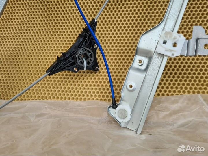 Стеклоподъемник передний левый Infiniti Fx35 Fx37