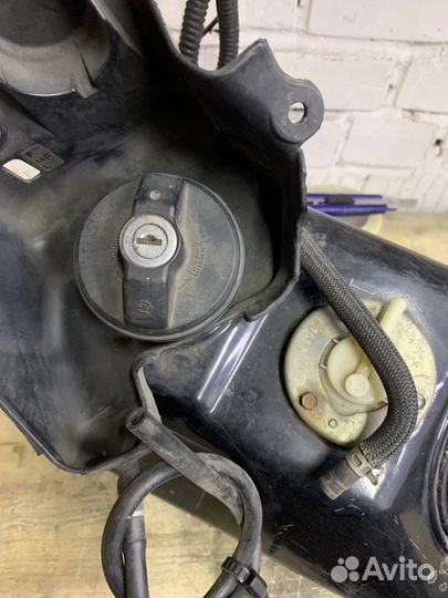 Топливный бак Suzuki Burgman/SkyWave ck44