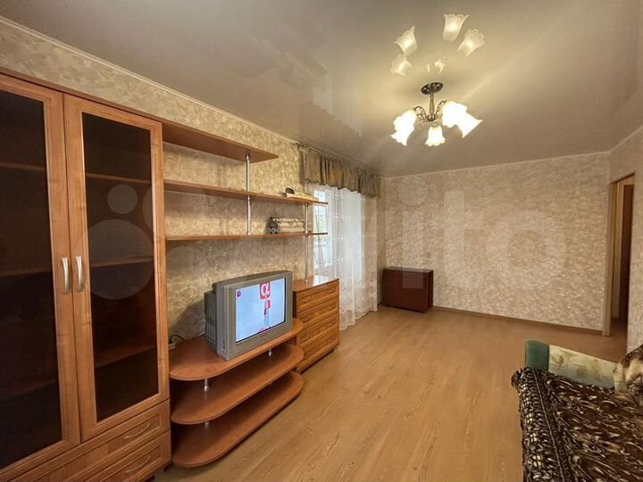 2-к. квартира, 44 м², 8/10 эт.