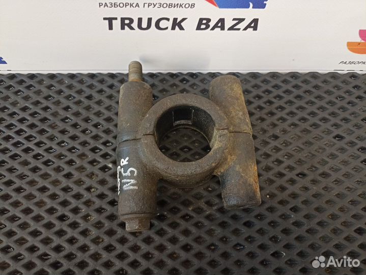 81437183059 Кронштейн переднего стабилизатора