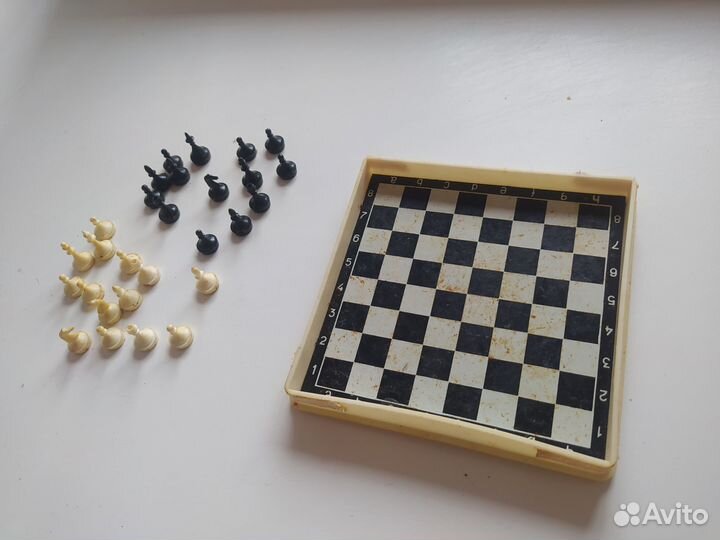 Магнитные шахматы