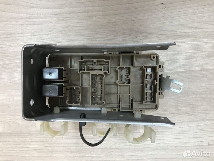 Блок предохранителей Subaru Impreza GD GG с2000-20