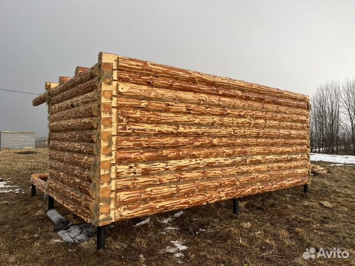 Сруб бани в лапу