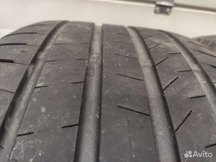 Bridgestone Alenza 001 285/45 R20