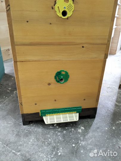 Улей для пчел 10 и 12 рамочный