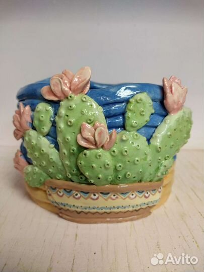 Подставка для расчесок, карандашница