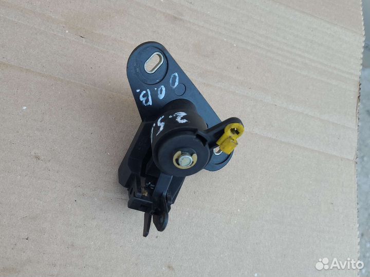 Кнопка открывания багажника Opel Omega B 1995-2004