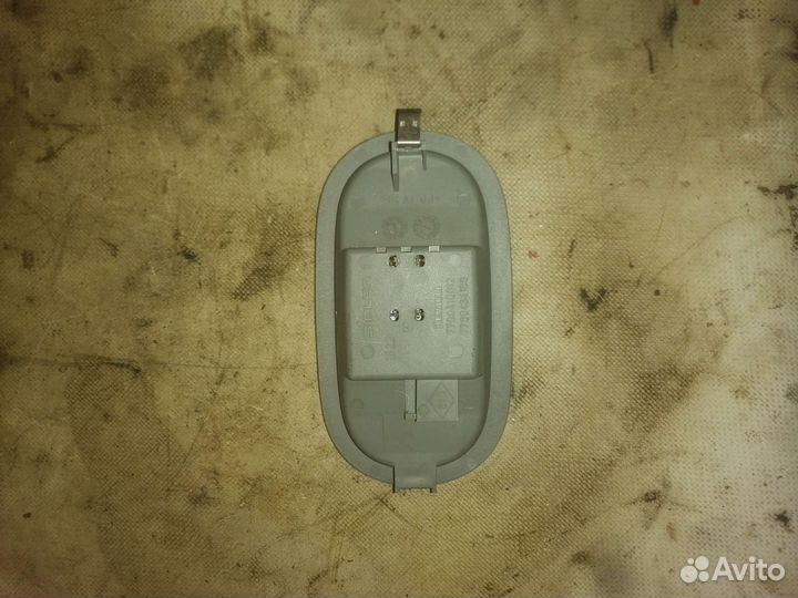 Светильник салона Renault clio