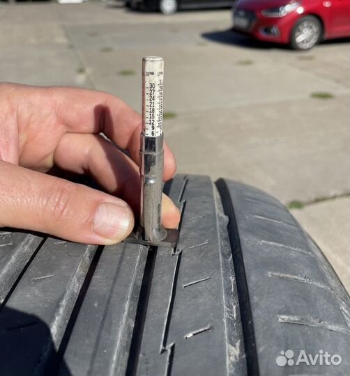 Yokohama BluEarth AE50 215/65 R17