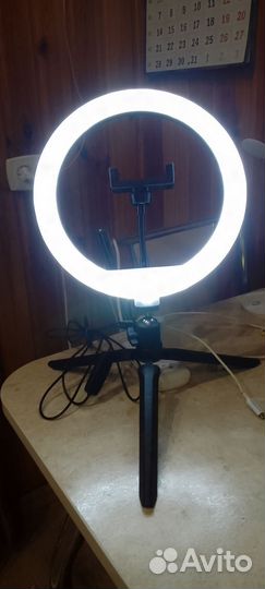Кольцевая лампа со штативом для съемки новая