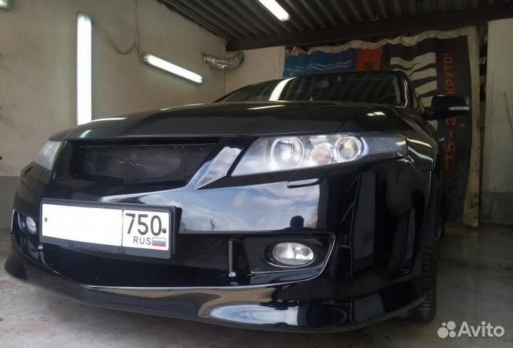 Передний бампер mugen honda accord 7 (2002-2008)