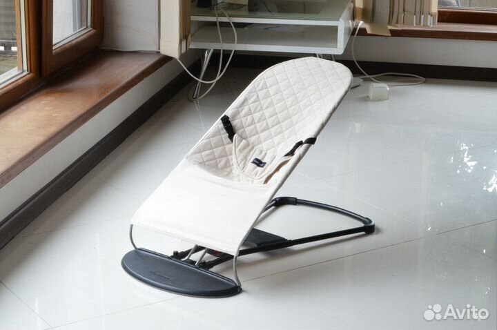 Шезлонг детский babybjorn